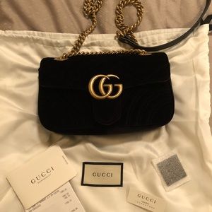 Gucci Marmont Mini Velvet Bag in Black